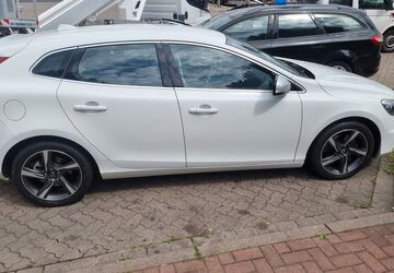 Volvo V40 177.000 km 8.950 &euro; Wolfsburg 38440