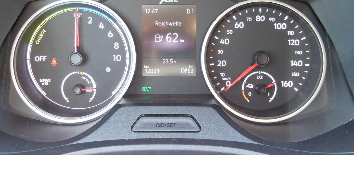 VW T6.1 Transporter 1 Abt e- Lang 4-Gang Automatic 12.000 km 15.990 &euro; Vordorf 38533