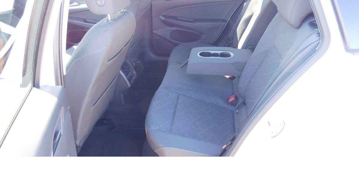 VW Golf Variant VIII 1.0 Life TSI Navi Klima Alu 16.700 km 18.390 &euro; Vordorf 38533