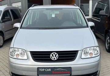 VW Touran 136.500 km 2.750 &euro; Braunschweig 38110