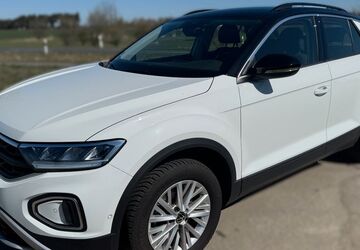 VW T-Roc 19.950 km 18.500 &euro; Velpke 38458