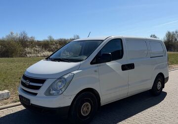 Hyundai H-1 Starex 207.000 km 3.600 &euro; Braunschweig 38116