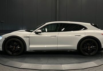 Porsche Taycan 83.000 km 61.970 &euro; Helmstedt 38350