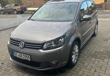 VW Touran 302.000 km 5.999 &euro; Gifhorn 38518