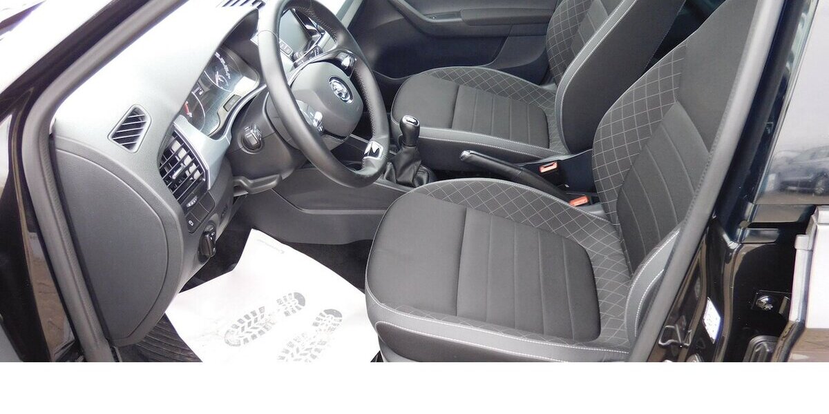 Skoda Fabia 1.0 Kombi Ambition TSI BMT Navi Klima 25.700 km 15.690 &euro; Vordorf 38533