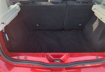 Dacia Sandero 66.000 km 5.550 &euro; Wolfsburg 38448