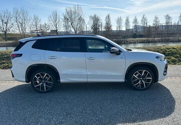 VW Tayron 11.666 km 49.900 &euro; Wolfsburg 38440