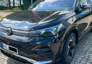 VW Tiguan 17.000 km 49.900 &euro; Wolfsburg 38444