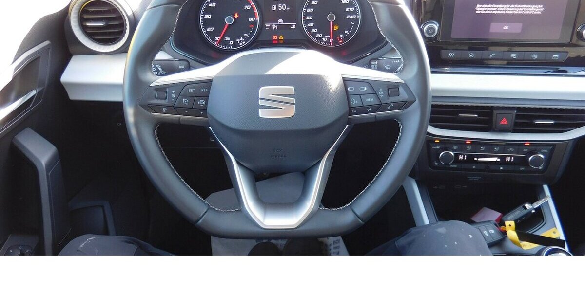 Seat Arona 1.0 Style TSI BMT Klima Navi LED Alu 15.000 km 15.990 &euro; Vordorf 38533