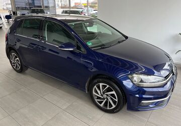 VW Golf 124.000 km 11.490 &euro; Braunschweig 38116