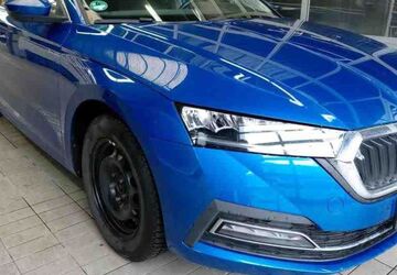 Skoda Octavia 82.000 km 23.970 &euro; Helmstedt 38350