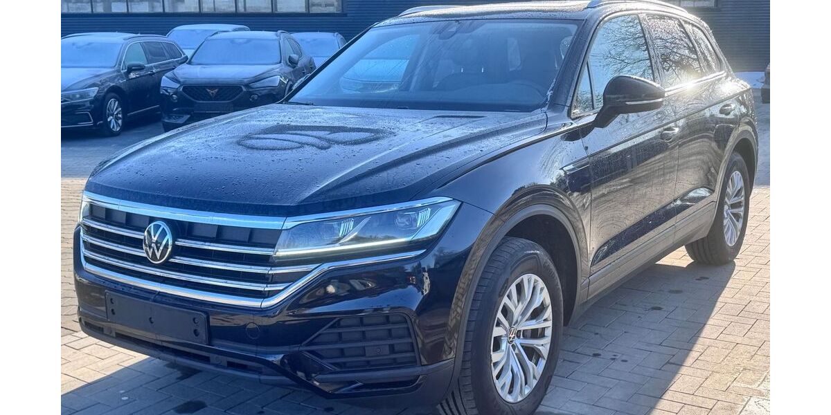 VW Touareg 155.687 km 28.990 &euro; Braunschweig 38122