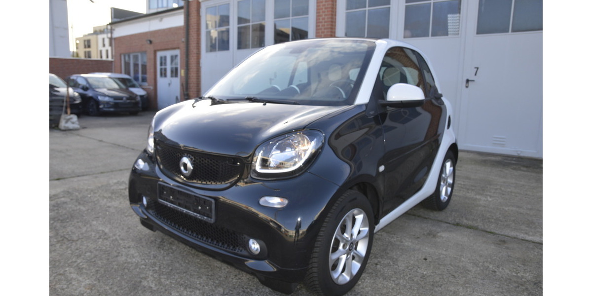 Smart fortwo Passion,Klima,Sitzheiz.,Pano,Navi,VOLL 79.900 km 7.333 &euro; Braunschweig 38106