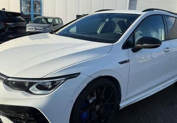 VW Golf 90.925 km 29.990 &euro; Braunschweig 38122