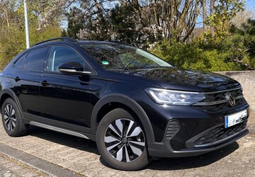 VW Taigo 16.000 km 17.900 &euro; Wolfsburg 38442