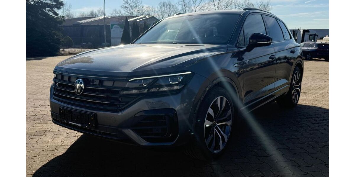 VW Touareg 74.067 km 49.990 &euro; Braunschweig 38122
