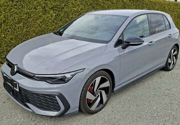 VW Golf 14.500 km 38.900 &euro; Wolfsburg 38444