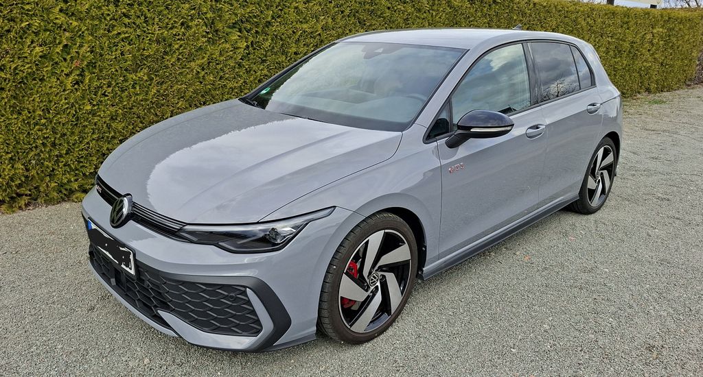 VW Golf 14.500 km 38.900 &euro; Wolfsburg 38444