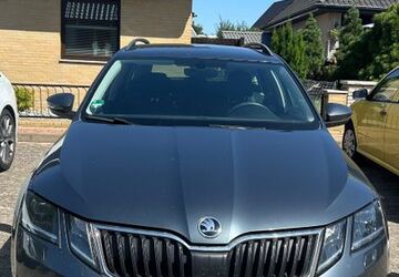 Skoda Octavia 83.000 km 16.899 &euro; Wolfsburg 38448