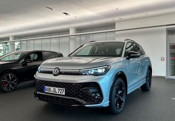 VW Tiguan 14.200 km 40.999 &euro; Wolfsburg 38446