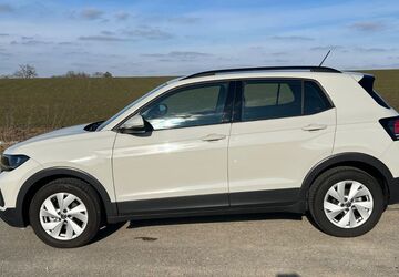 VW T-Cross 13.500 km 21.900 &euro; Wolfsburg 38442